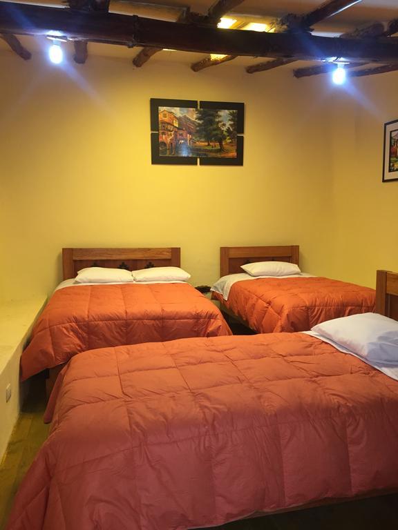 Rumi Sonqo Hostel أويانتيتامْبو المظهر الخارجي الصورة
