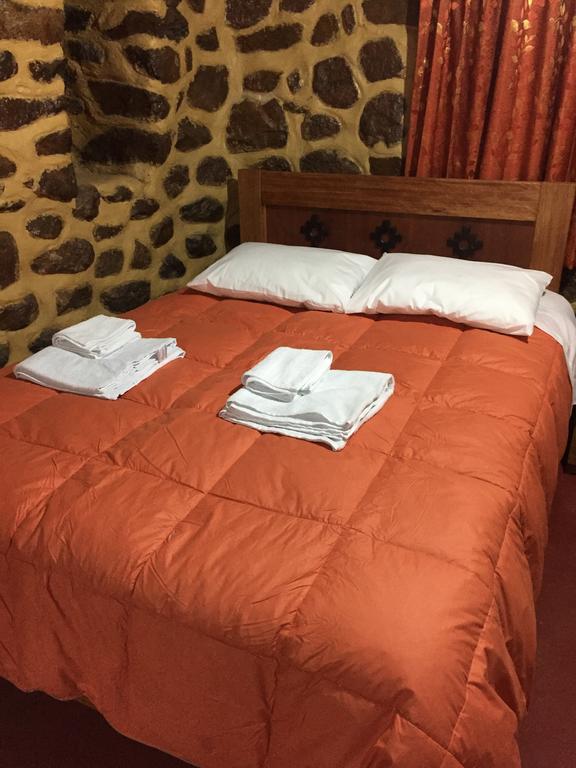 Rumi Sonqo Hostel أويانتيتامْبو المظهر الخارجي الصورة