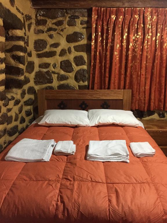 Rumi Sonqo Hostel أويانتيتامْبو المظهر الخارجي الصورة